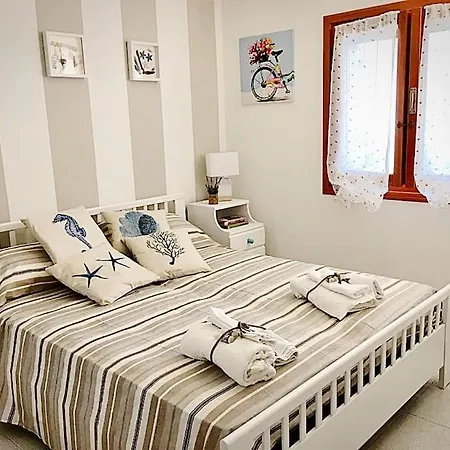 A Pochi Passi Dalle Spiagge Di Ferienhaus