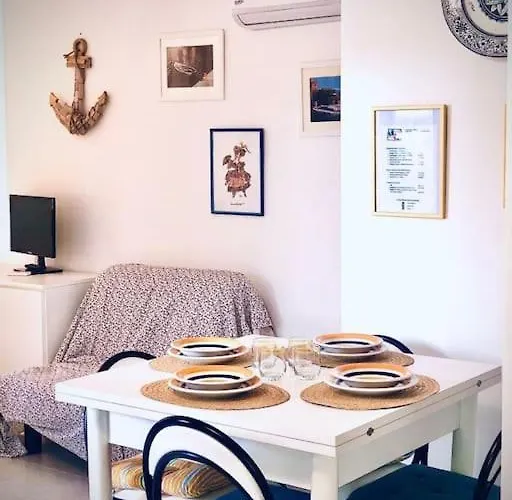 A Pochi Passi Dalle Spiagge Di Ferienhaus Lacona