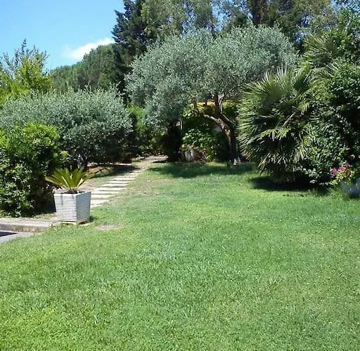 A Pochi Passi Dalle Spiagge Di Vakantiehuis Lacona