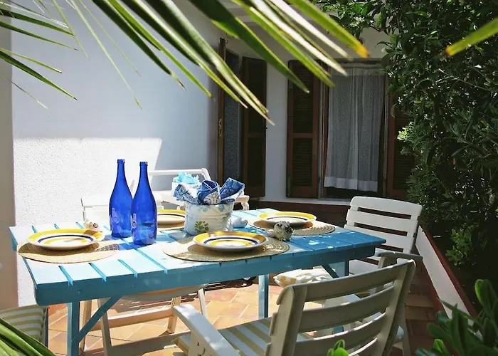 A Pochi Passi Dalle Spiagge Di